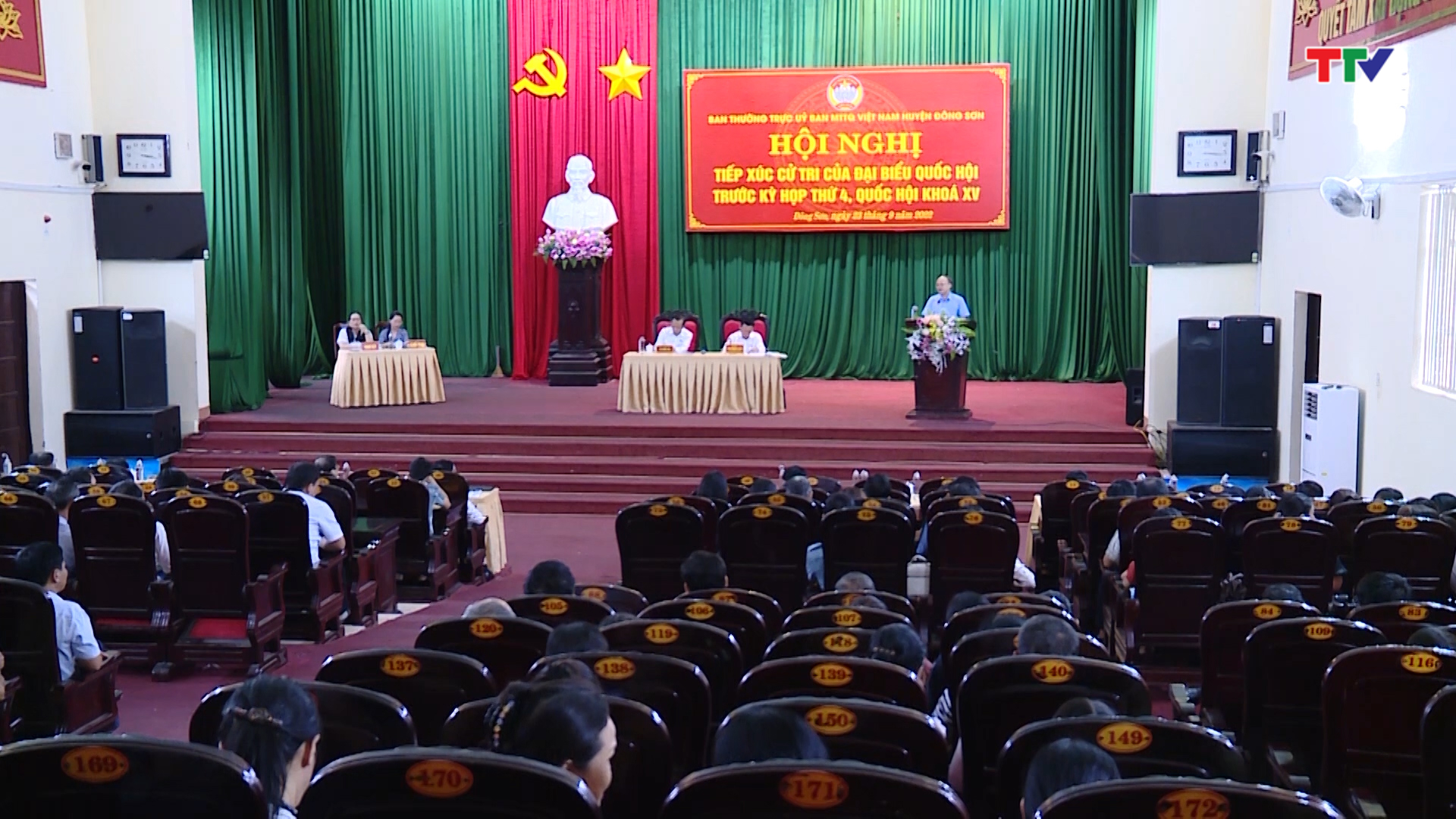 Đại biểu Quốc Hội tiếp xúc cử tri Thành phố Thanh Hoá và huyện Đông Sơn - Ảnh 2.
