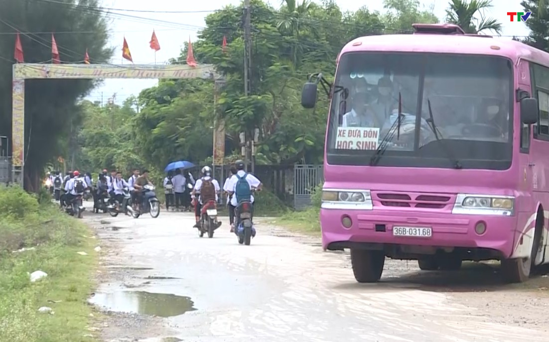 Thị xã Nghi Sơn tăng cường tuyên truyền dịch vụ xe đưa đón học sinh - Ảnh 2.