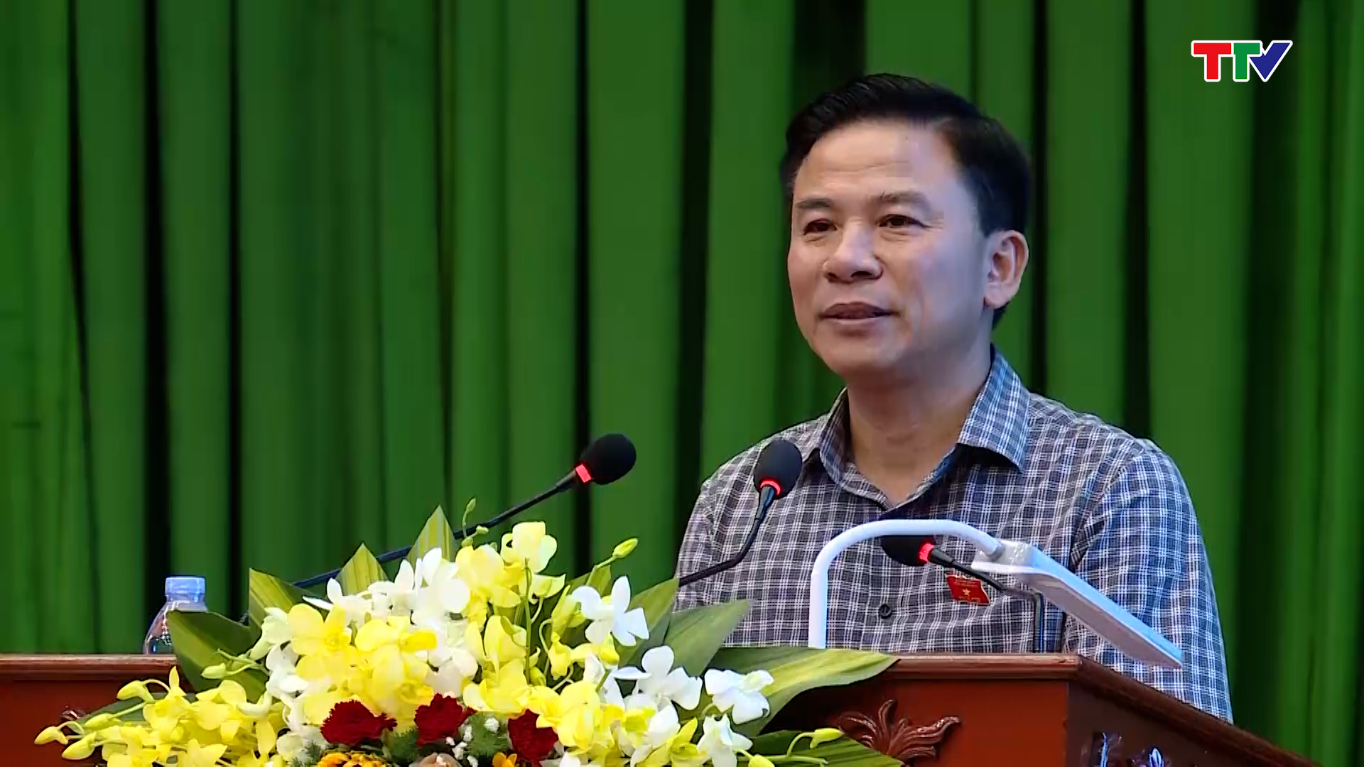 Đại biểu Quốc hội tiếp xúc cử tri huyện Hậu Lộc và Nga Sơn - Ảnh 3.