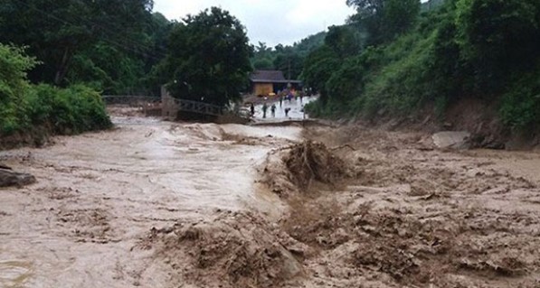 Cảnh báo mưa lũ, ngập lụt, lũ quét, sạt lở đất tại các tỉnh Thanh Hoá, Nghệ An, Hà Tĩnh - Ảnh 1.