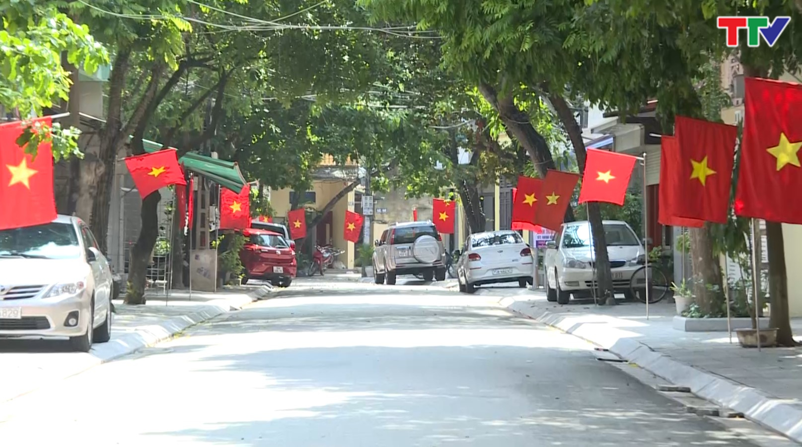 Không khí ngày Tết Độc lập tại thành phố Thanh Hóa - Ảnh 4.