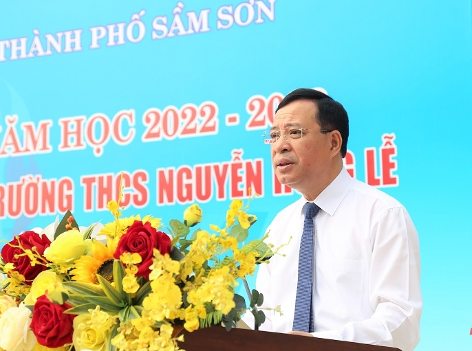 Phó Bí thư Thường trực Tỉnh uỷ Lại Thế Nguyên dự khai giảng và cắt băng khánh thành Trường THCS Nguyễn Hồng Lễ - Ảnh 3.