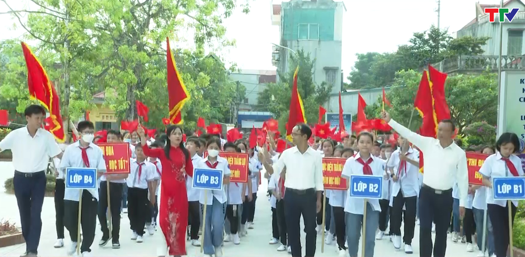 Huyện Quảng Xương khai giảng năm học mới 2022-2023 - Ảnh 2.