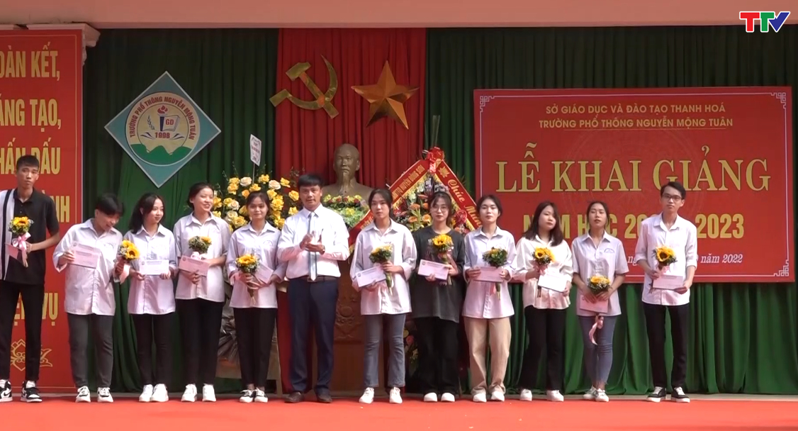 Hơn 18.000 học sinh huyện Đông Sơn khai giảng năm học mới 2022-2023 - Ảnh 3.