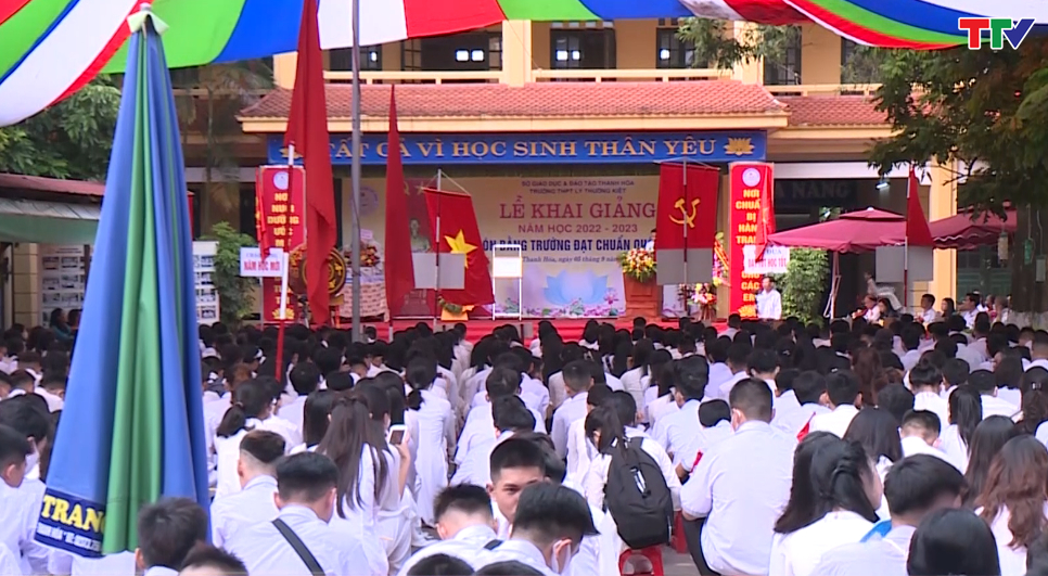 Trường THPT Lý Thường Kiệt khai giảng năm học mới - Ảnh 2. Trường THPT Lý Thường Kiệt khai giảng năm học mới - Ảnh 2.