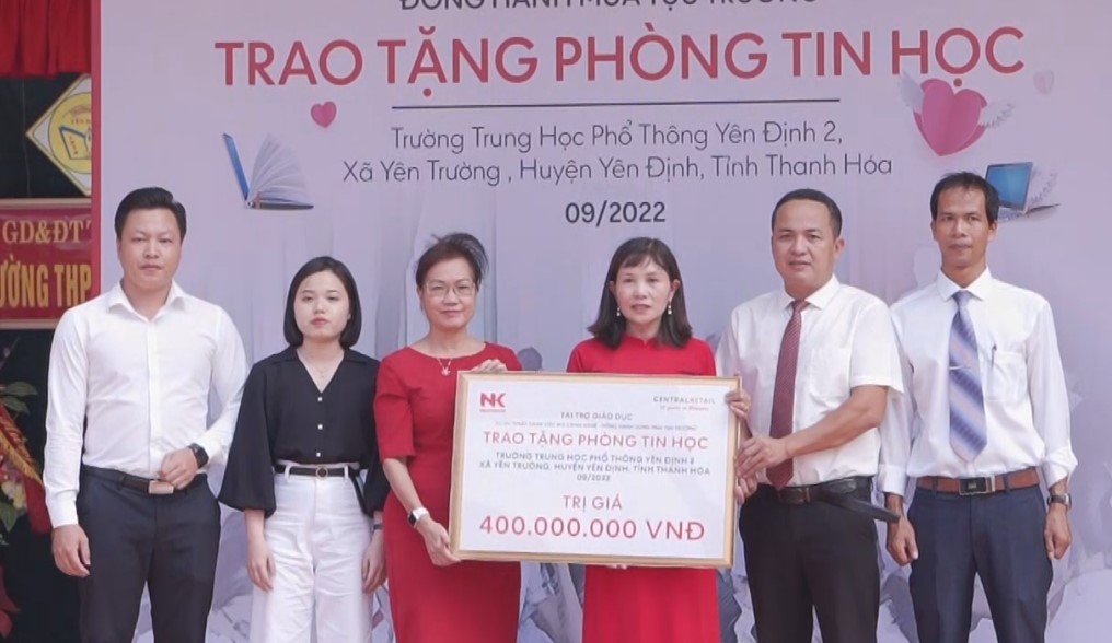 Trung tâm mua sắm Nguyễn Kim, Chi nhánh Thanh Hóa đồng hành cùng mùa tựu trường - Ảnh 2.