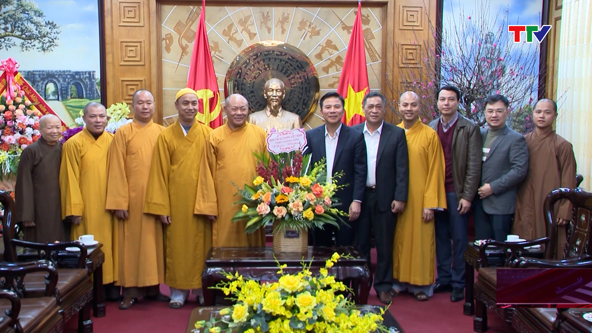 Bí thư Tỉnh ủy tiếp đoàn Ban trị sự Giáo hội Phật giáo tỉnh Thanh Hóa - Ảnh 2.