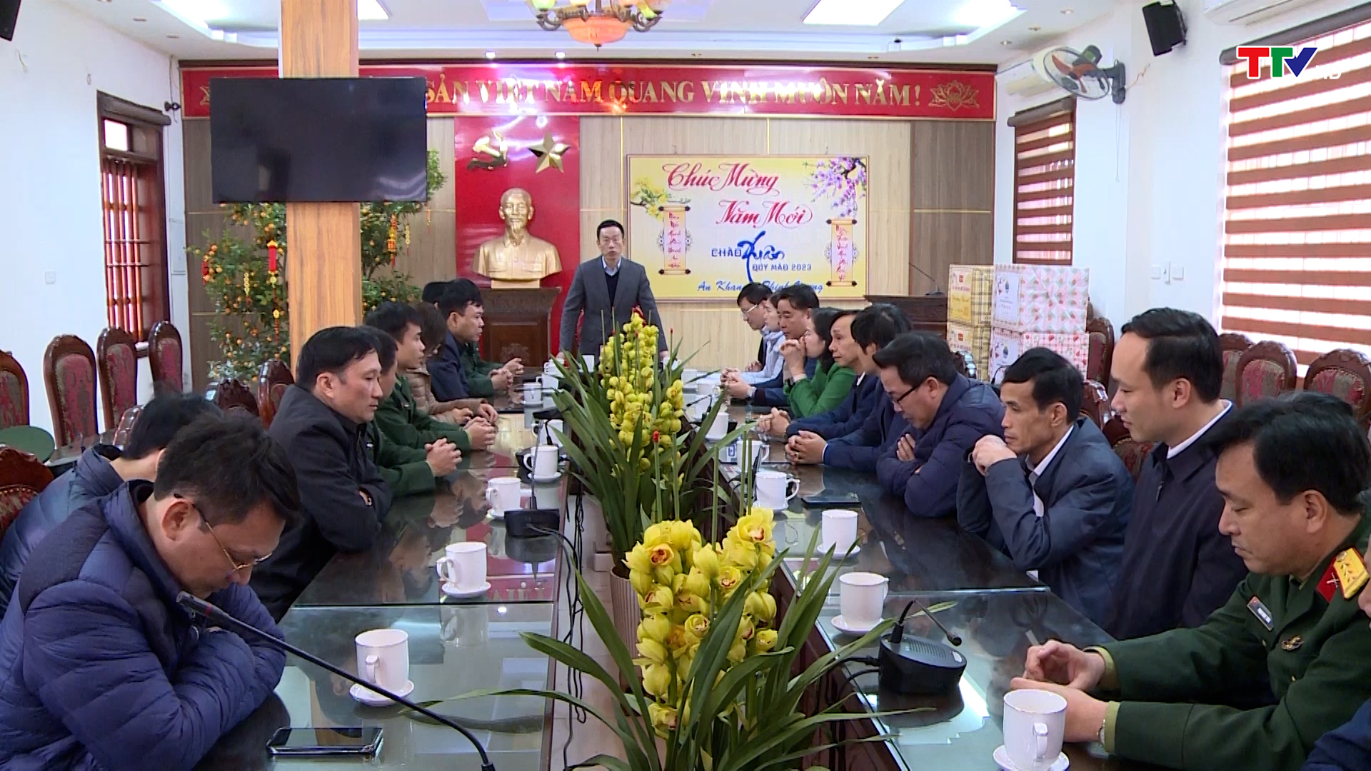 Đoàn công tác của tỉnh thăm và chúc tết tại huyện Hậu Lộc - Ảnh 5.