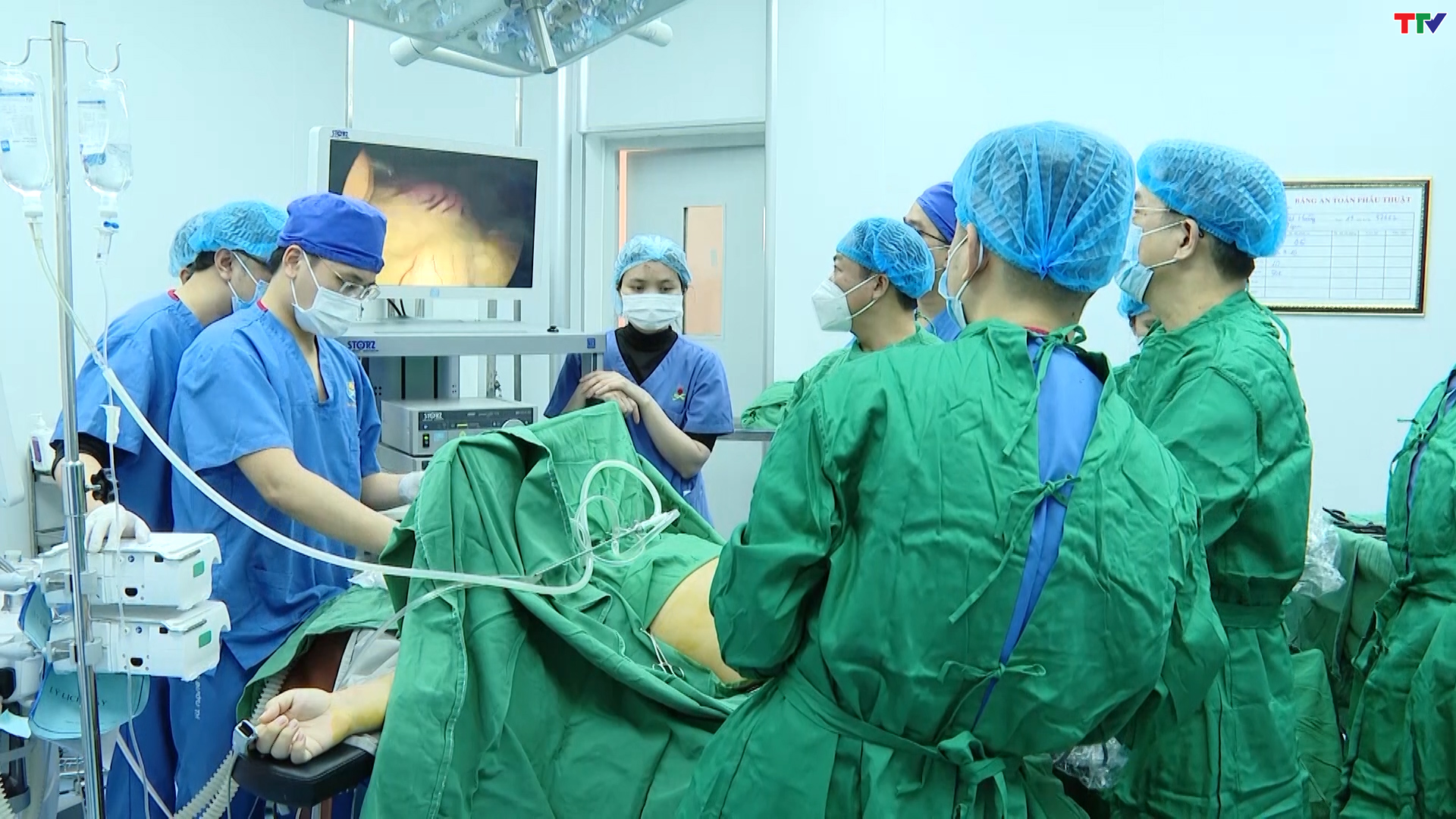 Hai bệnh nhân phẫu thuật cắt gan đầu tiên tại Bệnh viện Ung bướu Thanh Hóa xuất viện - Ảnh 3.