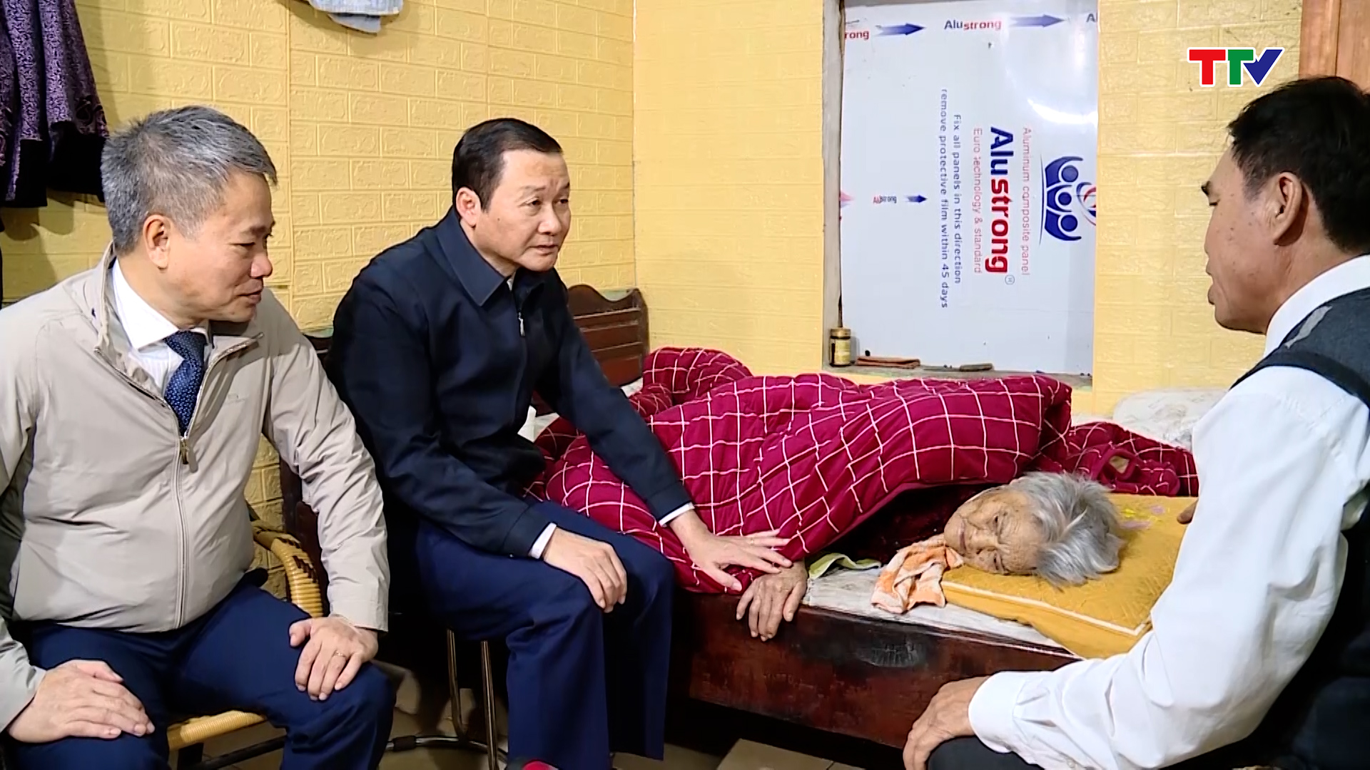 Chủ tịch UBND tỉnh Đỗ Minh Tuấn kiểm tra tình hình đời sống, sản xuất tại thị xã Nghi Sơn
 - Ảnh 2.