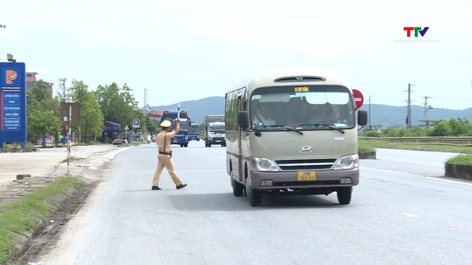 Tăng cường đảm bảo trật tự an toàn giao thông những tháng cuối năm 2023 - Ảnh 2. Tăng cường đảm bảo trật tự an toàn giao thông những tháng cuối năm 2023 - Ảnh 2.
