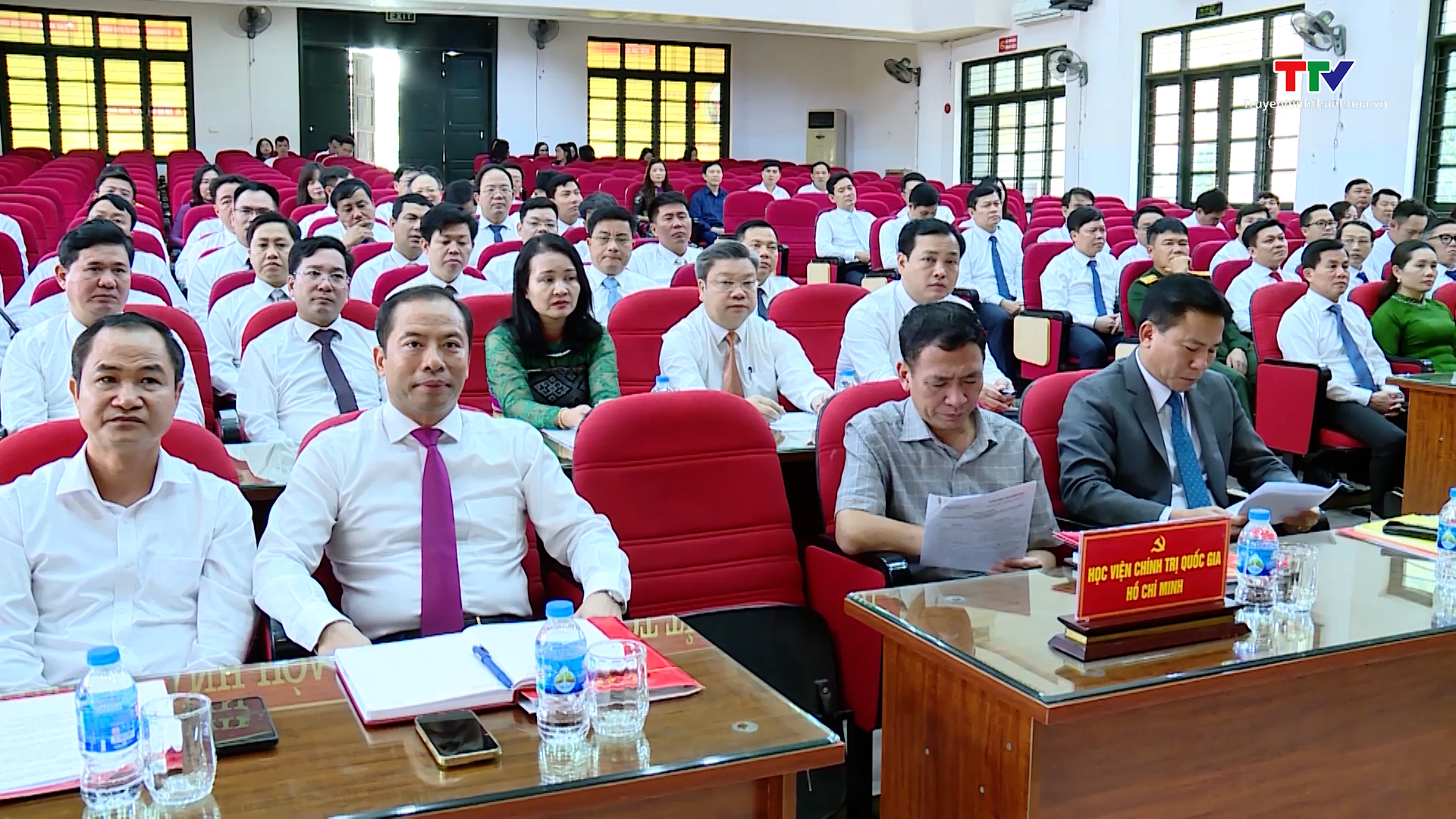 Khai giảng lớp bồi dưỡng cán bộ dự nguồn Ban Chấp hành Đảng bộ tỉnh, nhiệm kỳ 2025-2030 - Ảnh 6.