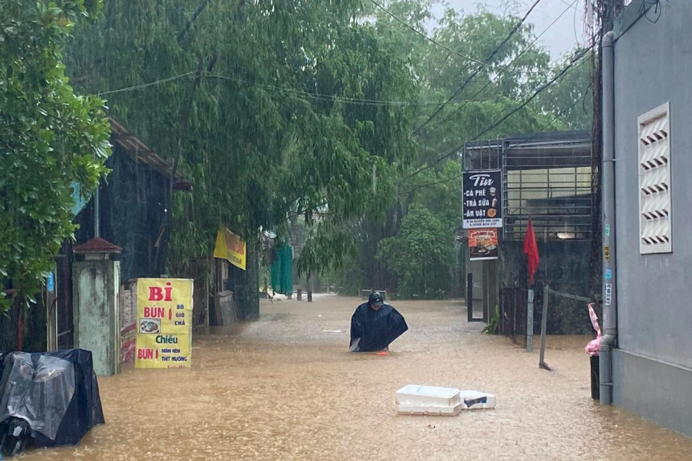 Thời tiết 18/10: Khu vực Thanh Hóa và nhiều nơi trên cả nước có mưa lớn - Ảnh 1.