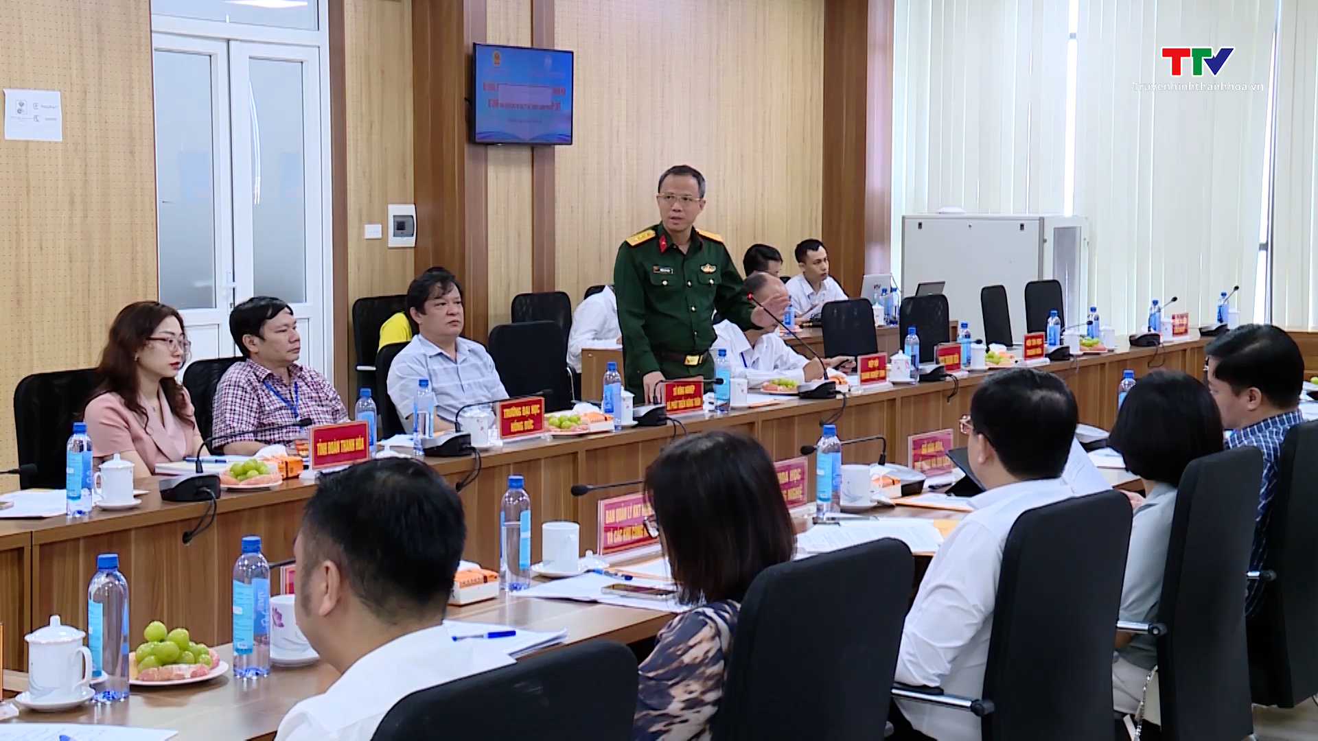 Bộ Thông tin và Truyền thông làm việc với UBND tỉnh Thanh Hóa về công tác chuyển đổi số - Ảnh 2.
