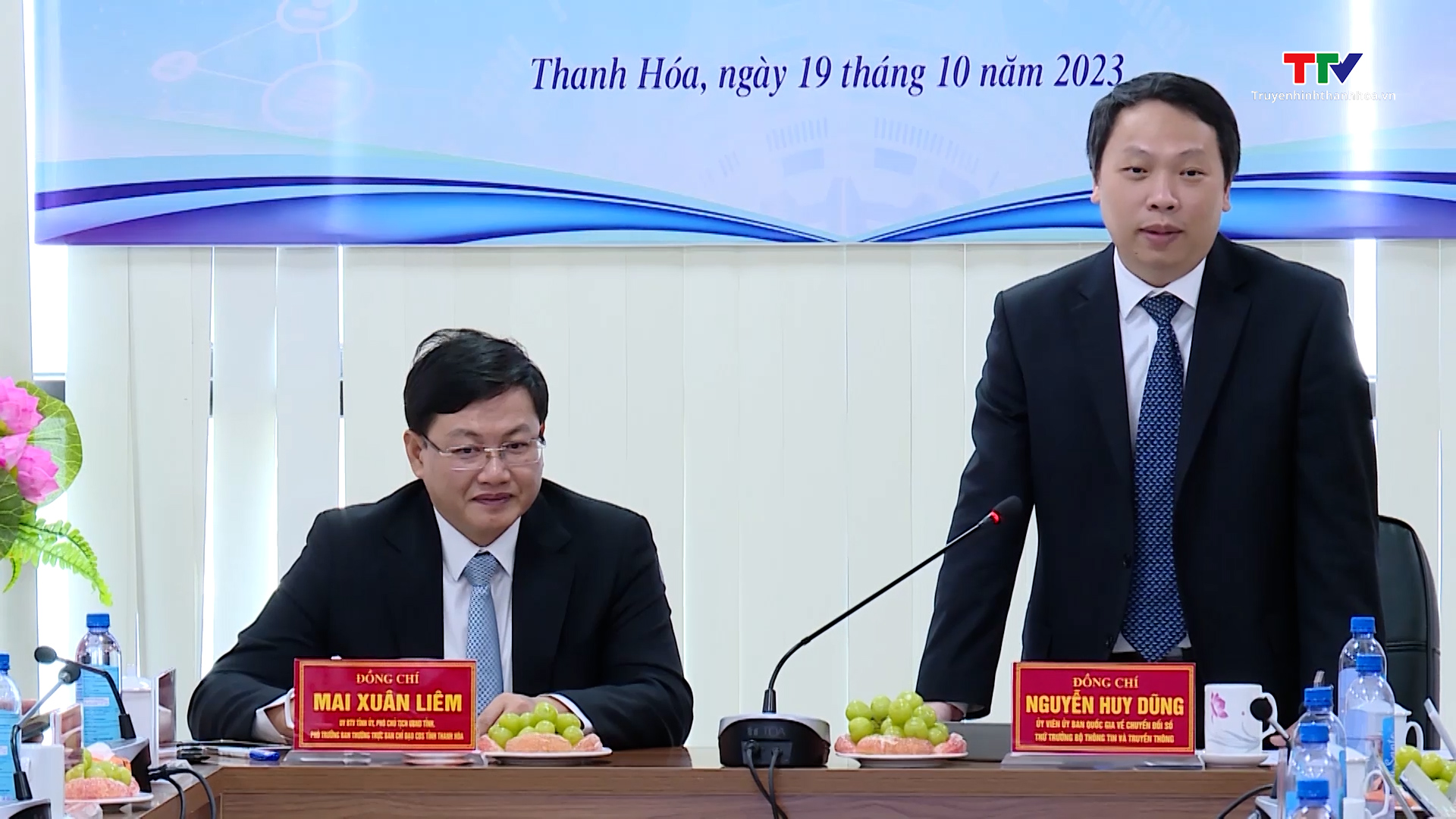 Bộ Thông tin và Truyền thông làm việc với UBND tỉnh Thanh Hóa về công tác chuyển đổi số - Ảnh 5.