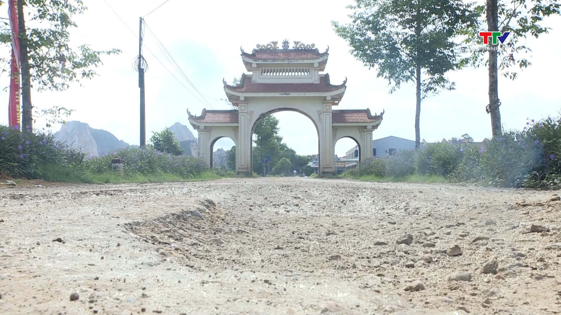 Cần sớm hoàn trả cải tạo nâng cấp tuyến đường tỉnh 522B và 523 qua địa bàn huyện Hà Trung - Ảnh 3.