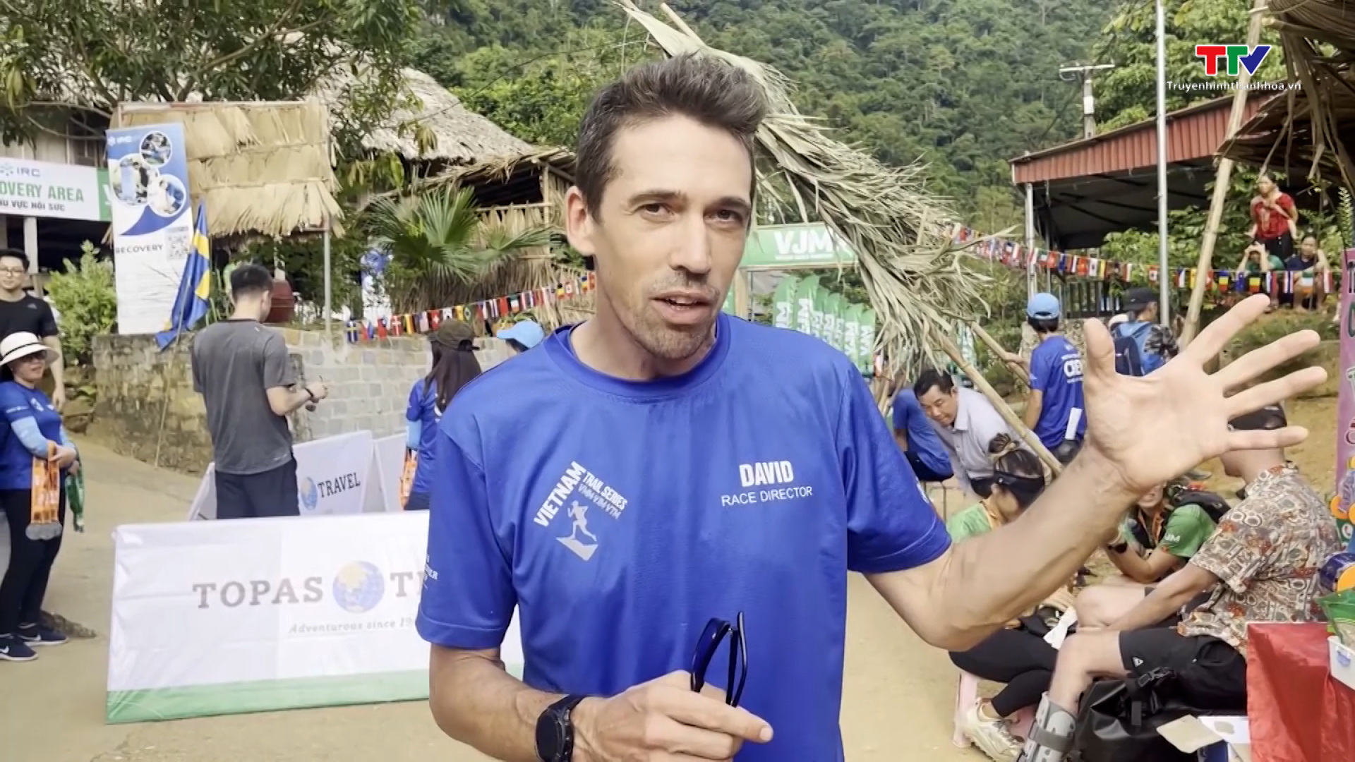 1700 vận động viên tham dự Giải chạy băng rừng Việt Nam Jungle Marathon 2023 - Ảnh 3.