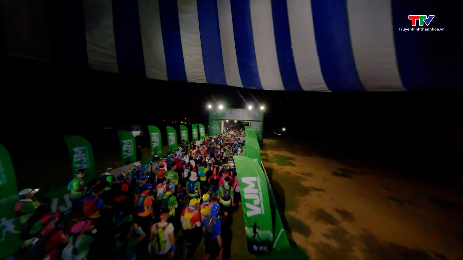 1700 vận động viên tham dự Giải chạy băng rừng Việt Nam Jungle Marathon 2023 - Ảnh 2.