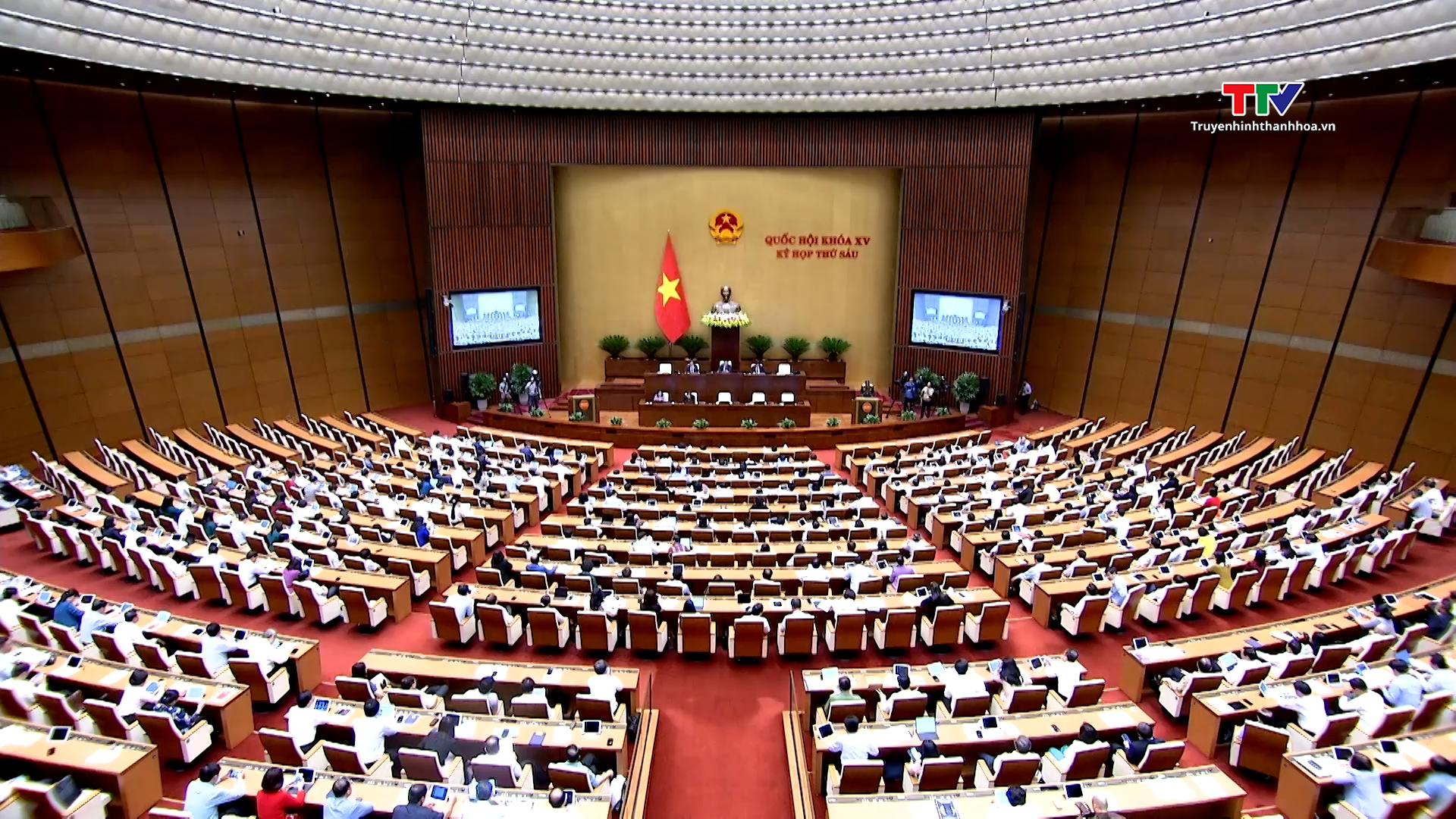 Đoàn Đại biểu Quốc hội tỉnh Thanh Hóa thảo luận tại nghị trường - Ảnh 2.