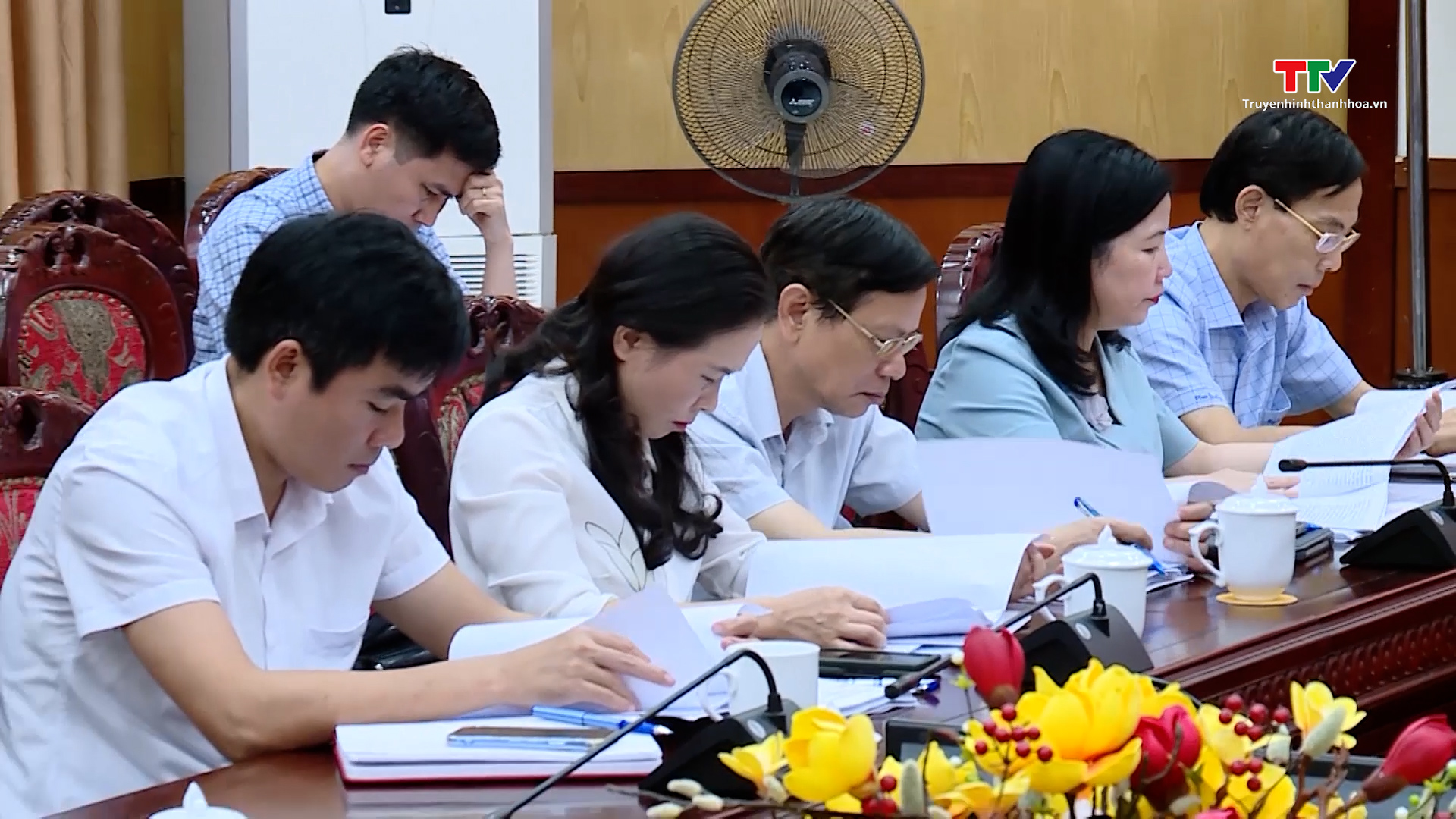 Phiên họp lần thứ ba Hội đồng Thi đua - Khen thưởng tỉnh Thanh Hoá - Ảnh 3.