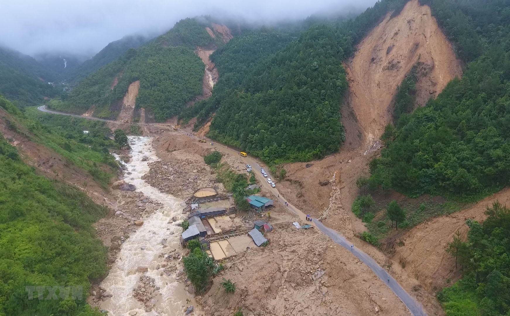 Cảnh báo lũ quét, sạt lở, sụt lún đất khu vực miền núi tỉnh Thanh Hóa - Ảnh 1.