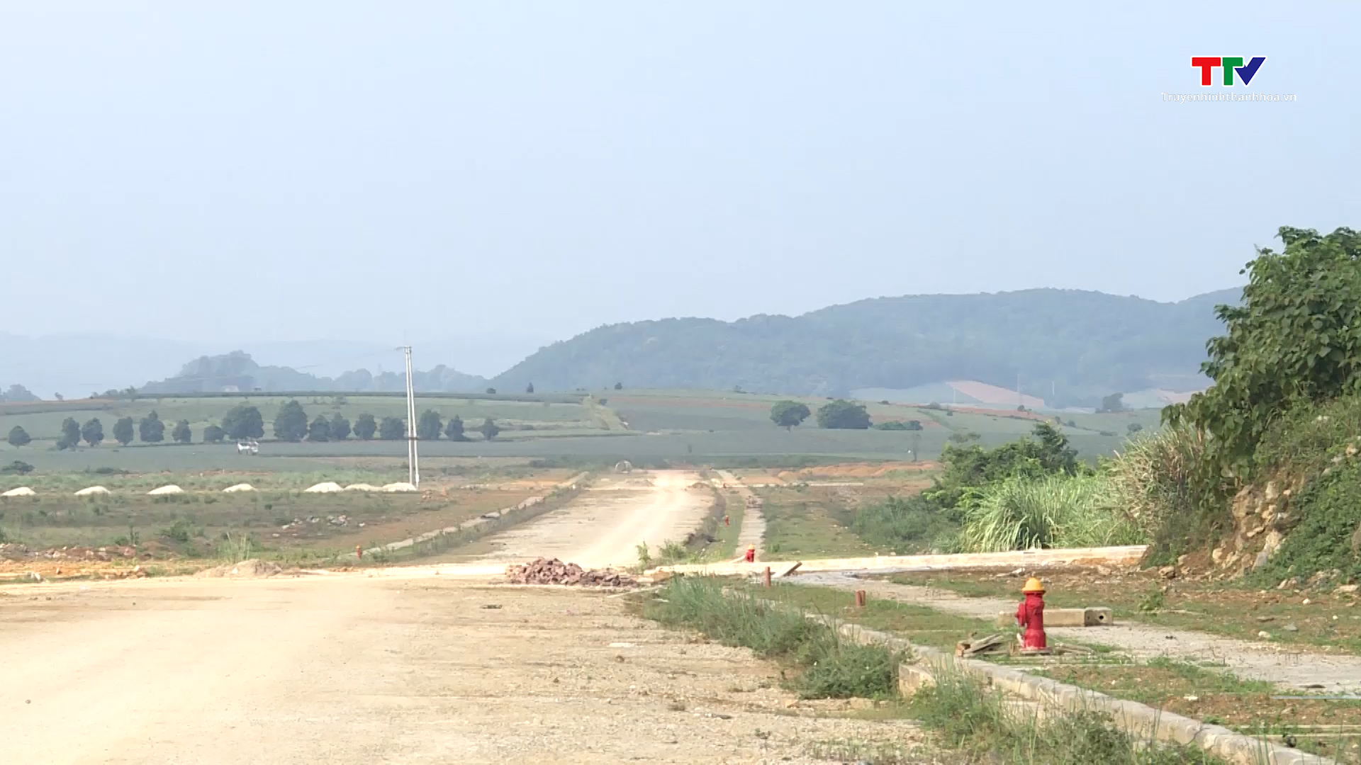 Cưỡng chế thu hồi đất phục vụ dự án Khu A – Khu công nghiệp Bắc Bỉm Sơn - Ảnh 2.