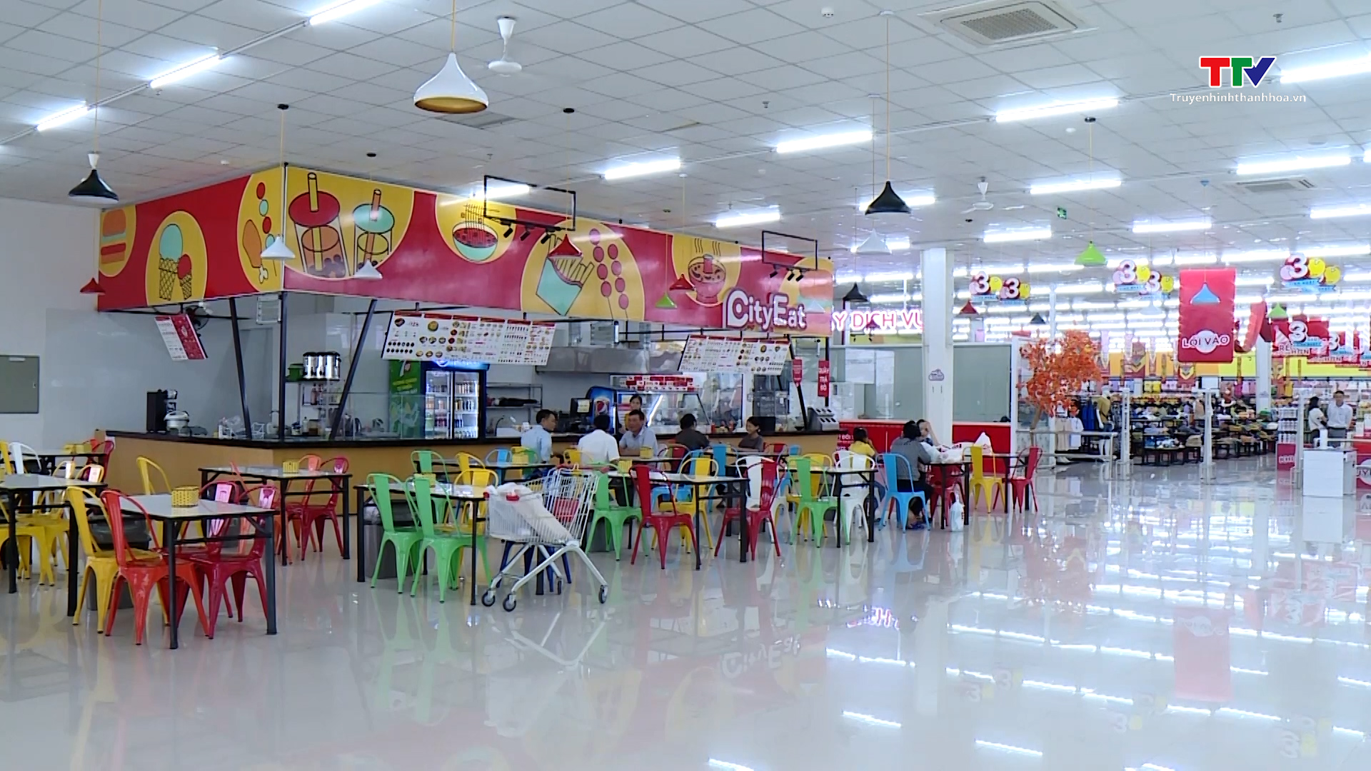 Phát triển thương mại dịch vụ gắn với xây dựng nông thôn mới - Ảnh 3. Phát triển thương mại dịch vụ gắn với xây dựng nông thôn mới - Ảnh 3.