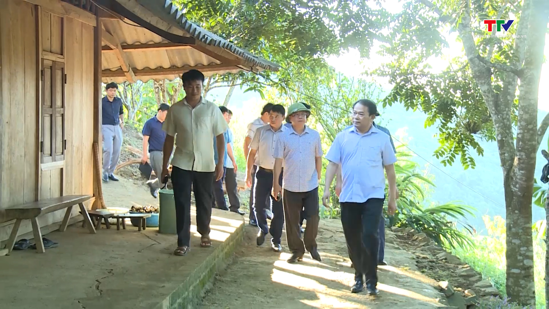 Ban Dân tộc Hội đồng Nhân dân tỉnh Thanh Hóa giám sát việc thực hiện Chương trình giảm nghèo tại huyện Mường Lát - Ảnh 2.
