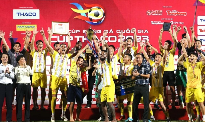 Vượt qua nhà vô địch V.League Công an Hà Nội, CLB Đông Á Thanh Hóa giành Siêu cup quốc gia 2023 - Ảnh 3.