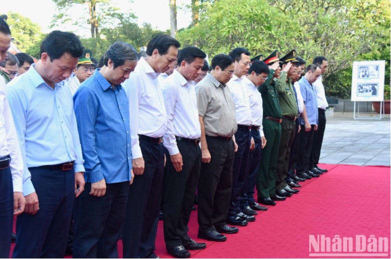 Thủ tướng Phạm Minh Chính thăm các dự án, công trình trọng điểm tại Thanh Hóa- Ảnh 2.