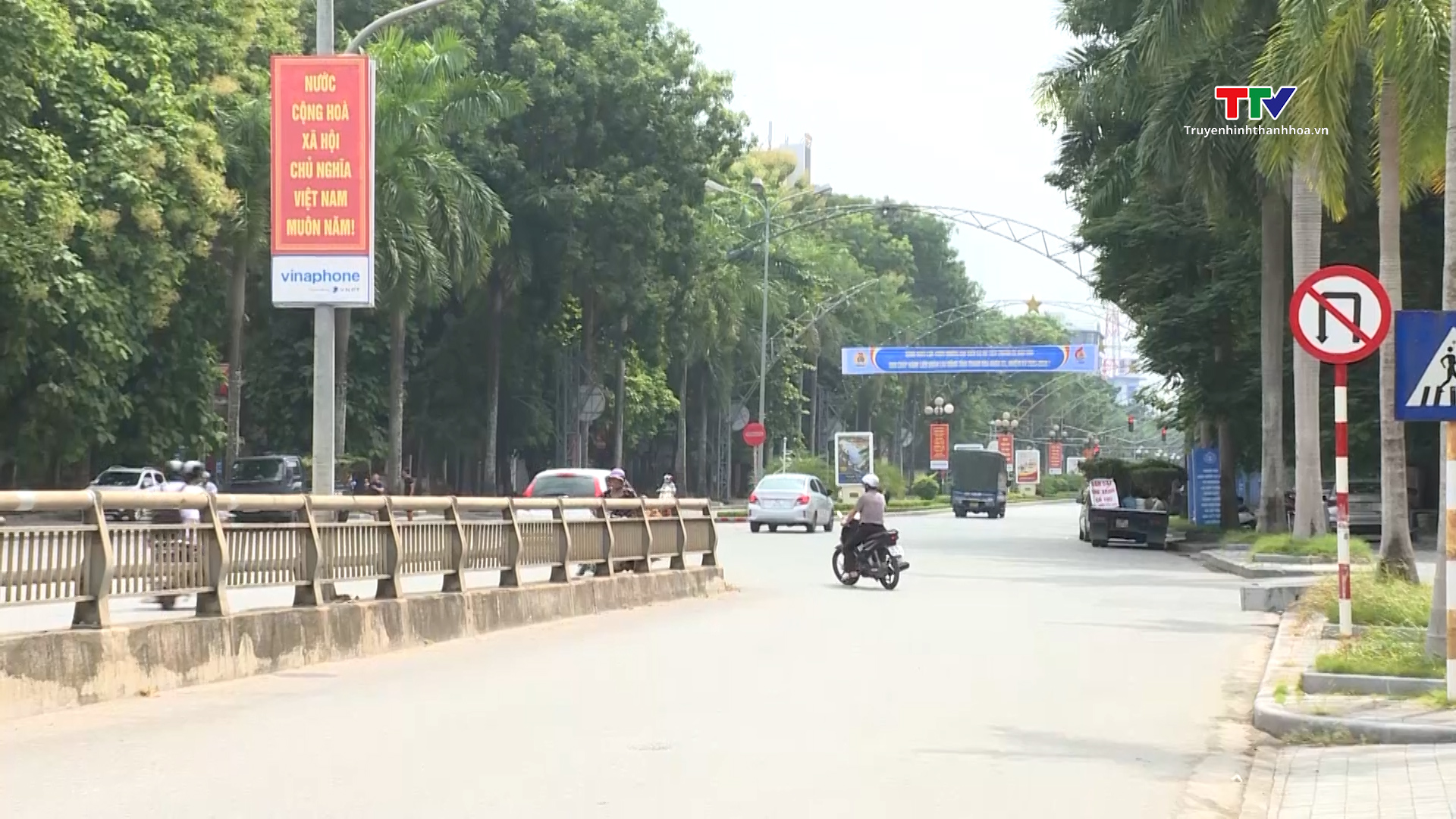 Tình trạng vi phạm biển báo hiệu giao thông tại thành phố Thanh Hoá- Ảnh 2.