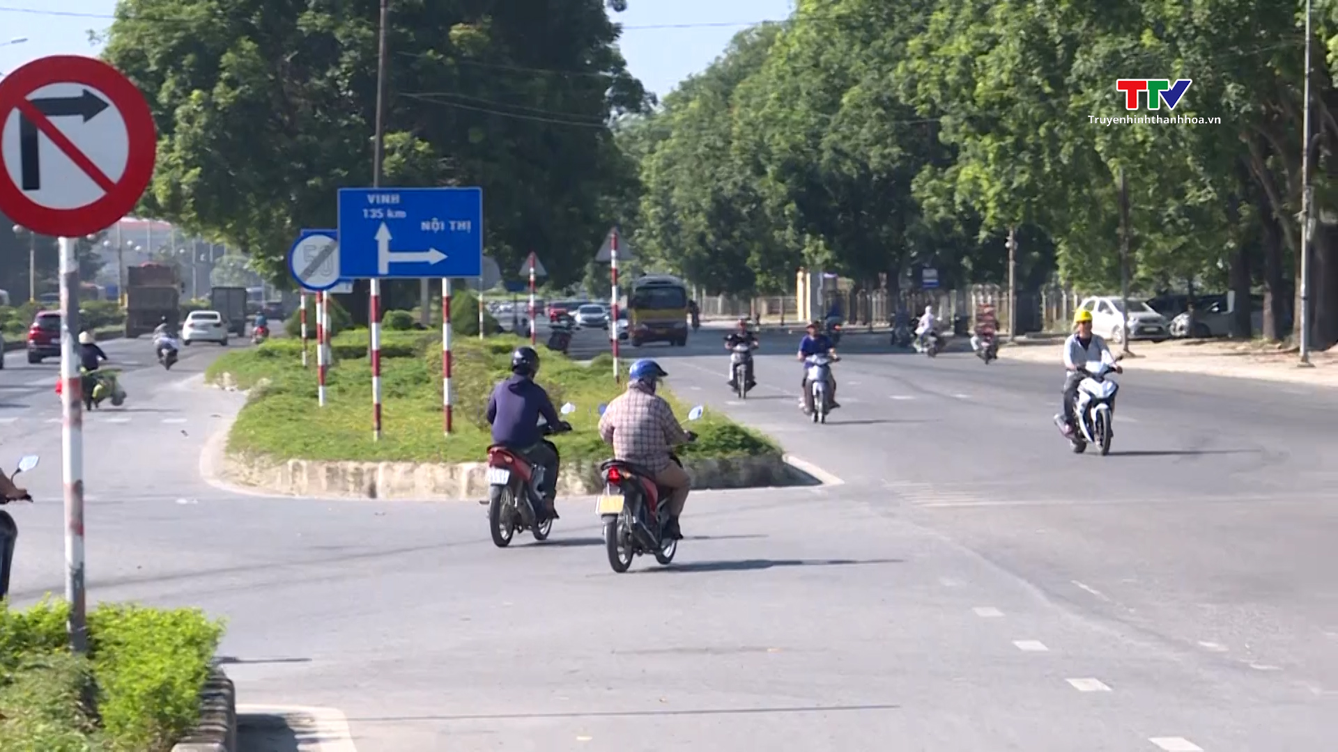 Tình trạng vi phạm biển báo hiệu giao thông tại thành phố Thanh Hoá- Ảnh 3.