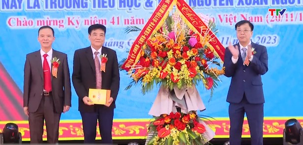 Trường Tiểu học, Trung học cơ sở Nguyễn Xuân Nguyên kỷ niệm 60 năm thành lập- Ảnh 1.