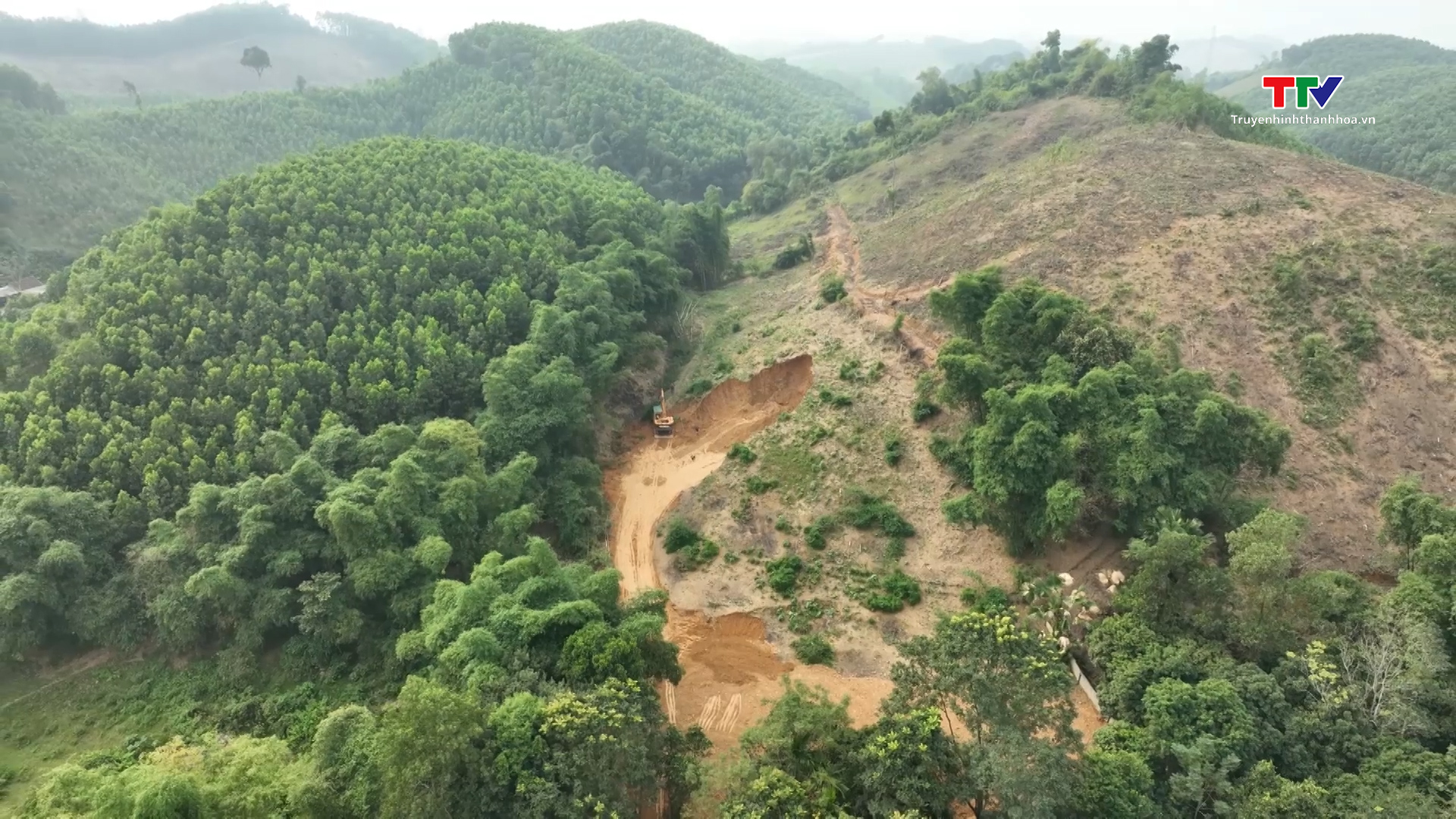 Chấn chỉnh tình trạng khai thác đất trái phép tại xã Xuân Cao, huyện Thường Xuân- Ảnh 1.