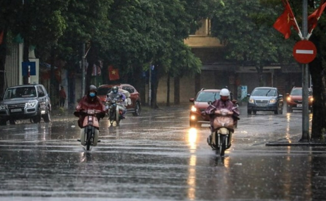 Cảnh báo dông, tố, lốc, sét, mưa đá và mưa lớn cục bộ trên địa bàn tỉnh Thanh Hóa đêm ngày 6/11 - Ảnh 1.