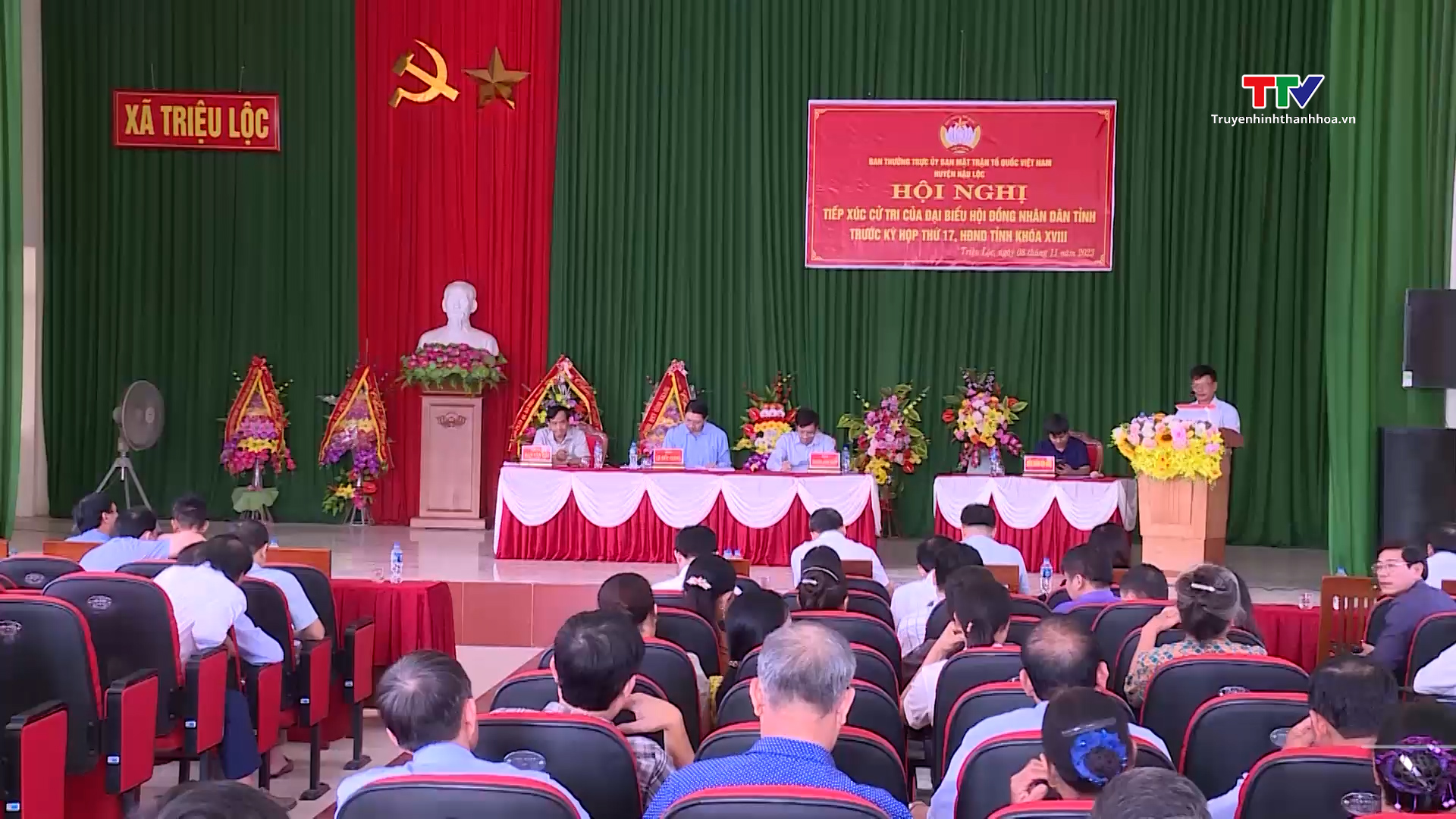 Đại biểu Hội đồng nhân dân tỉnh tiếp xúc cử tri  huyện Hậu Lộc - Ảnh 2.