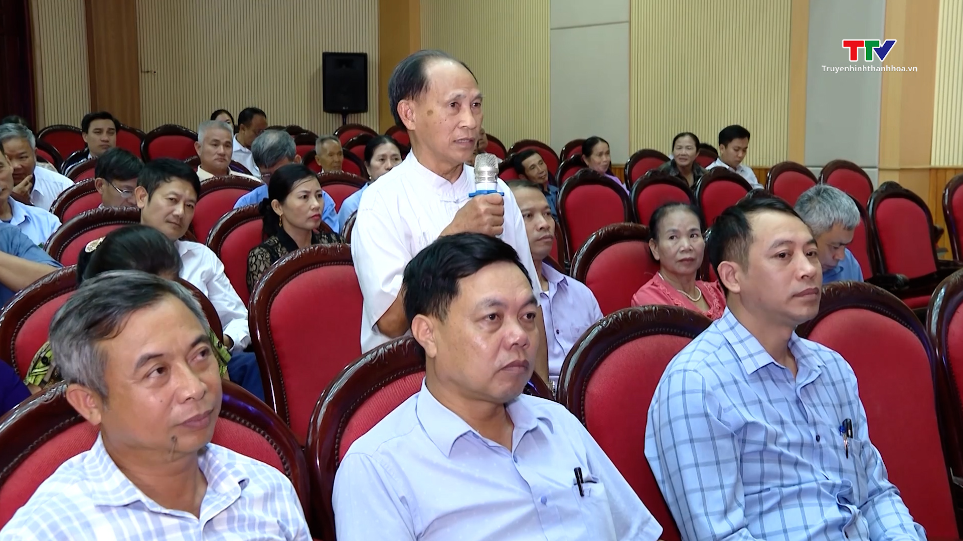 Đại biểu Hội đồng Nhân dân tỉnh tiếp xúc cử tri huyện Nga Sơn - Ảnh 2.