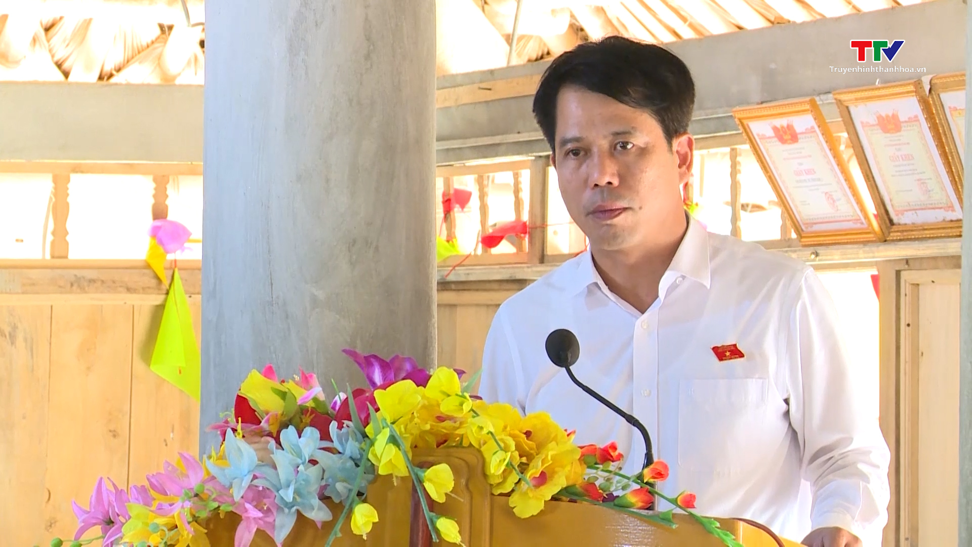 Đại biểu Hội đồng Nhân dân tỉnh tiếp xúc cử tri huyện Lang Chánh - Ảnh 3.