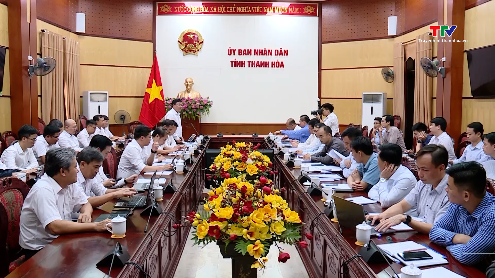 Khẩn trương triển khai các dự án trọng điểm quốc gia về điện qua địa bàn tỉnh Thanh Hoá- Ảnh 1.