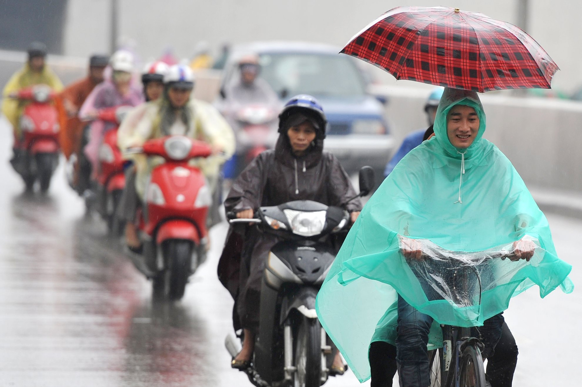 Ảnh hưởng không khí lạnh, khu vực Thanh Hóa có mưa rào rải rác- Ảnh 1.
