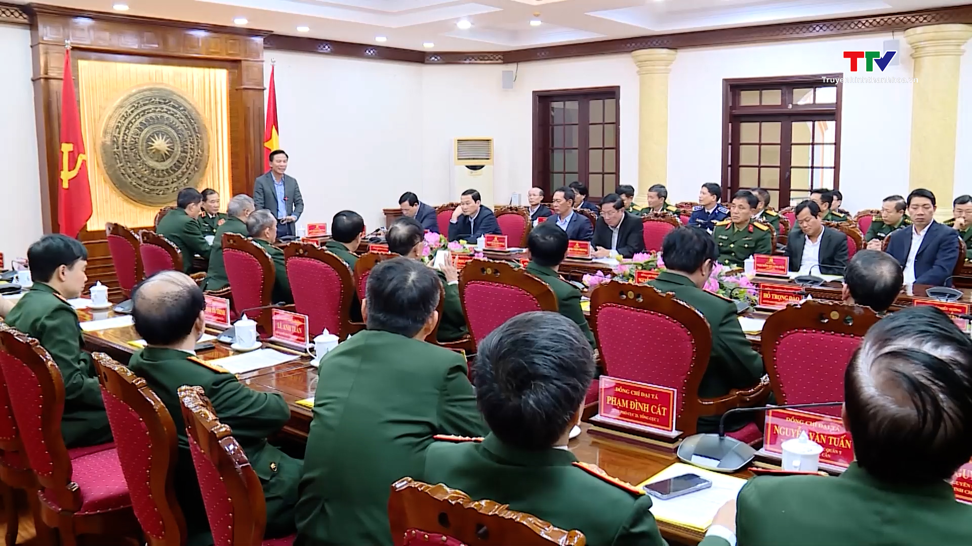 Thường trực Tỉnh uỷ làm việc với Câu lạc bộ Tướng lĩnh, sĩ quan Quân đội quê hương Thanh Hoá tại Hà Nội- Ảnh 5.