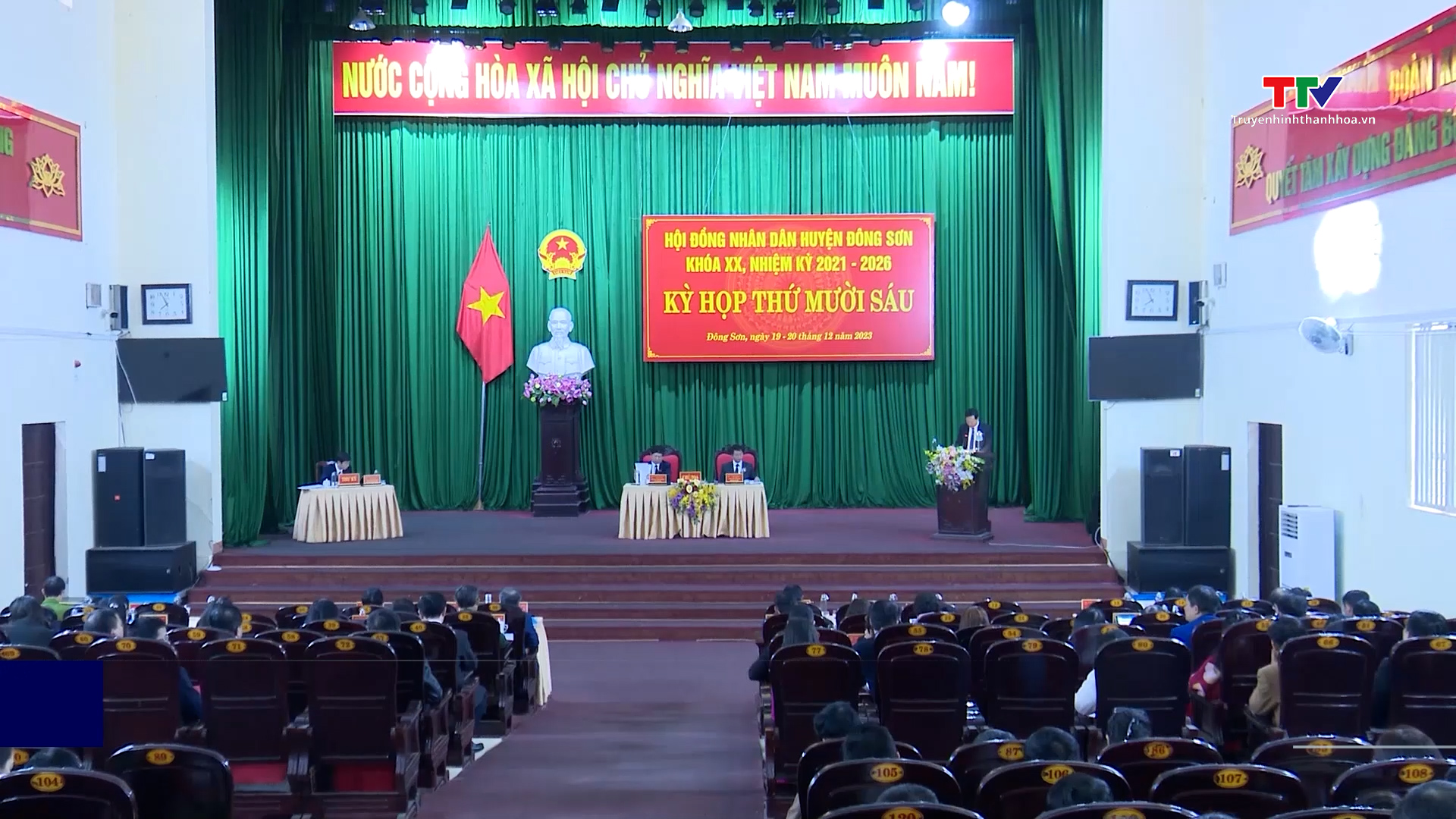 Huyện Đông Sơn khai mạc kỳ họp thứ 16, Hội đồng Nhân dân huyện khóa XX- Ảnh 1.