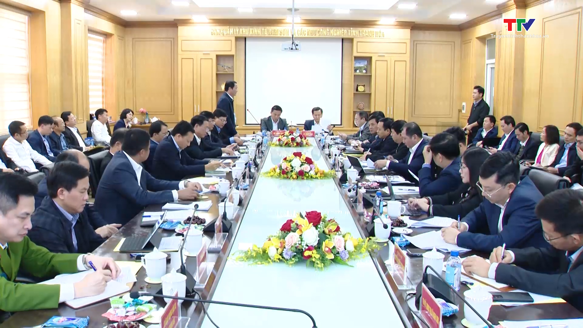 Phó Thủ tướng Chính phủ Lê Minh Khái làm việc tại Thanh Hoá về tình hình đầu tư hạ tầng các Khu công nghiệp tại Khu kinh tế Nghi Sơn- Ảnh 4.