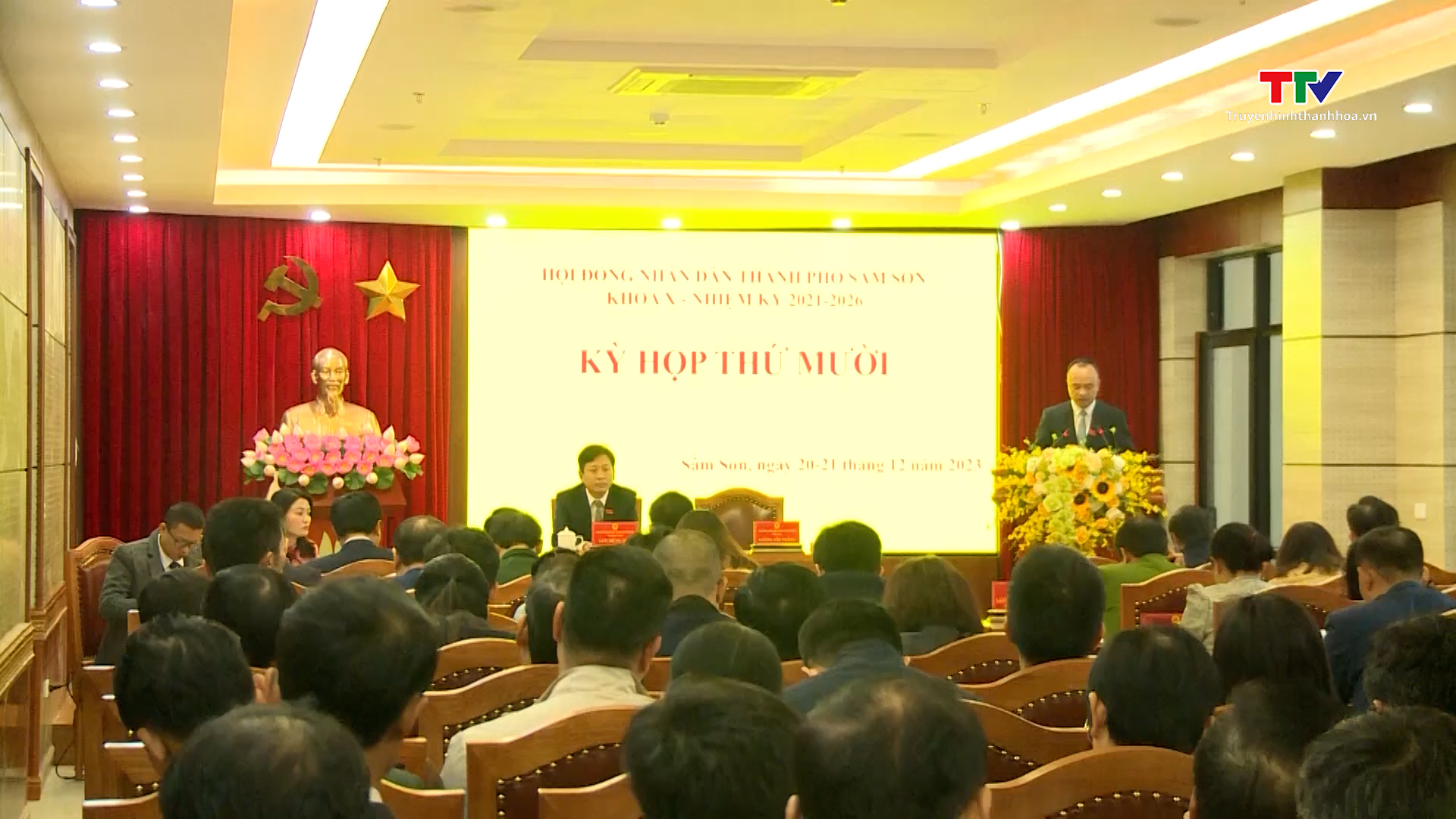 Kỳ họp thứ 10, Hội đồng Nhân dân thành phố Sầm Sơn khoá X, nhiệm kỳ 2021 - 2026- Ảnh 1.