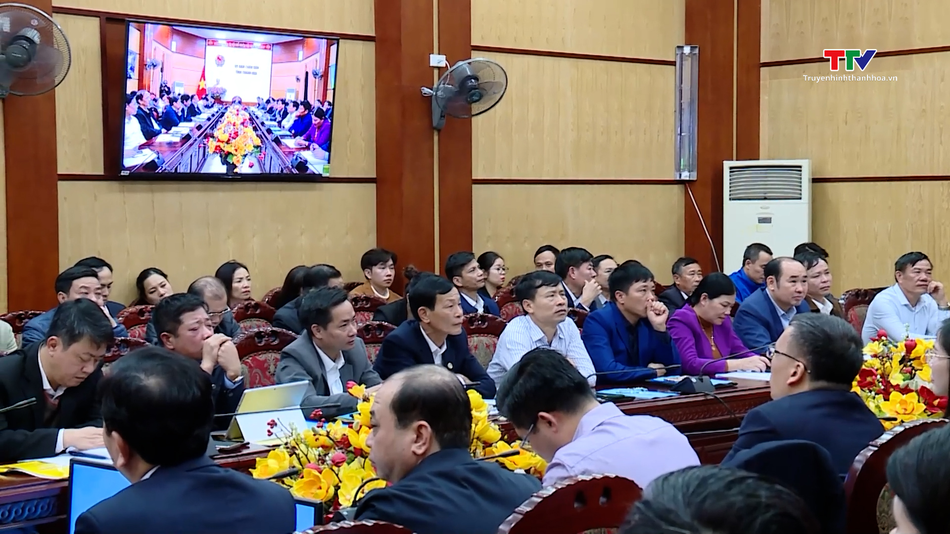 Thủ tướng đối thoại với nông dân Việt Nam- Ảnh 1.