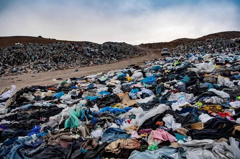 EU cấm tiêu hủy quần áo tồn kho nhằm hạn chế ngành thời trang nhanh- Ảnh 1. EU cấm tiêu hủy quần áo tồn kho nhằm hạn chế ngành thời trang nhanh- Ảnh 1.