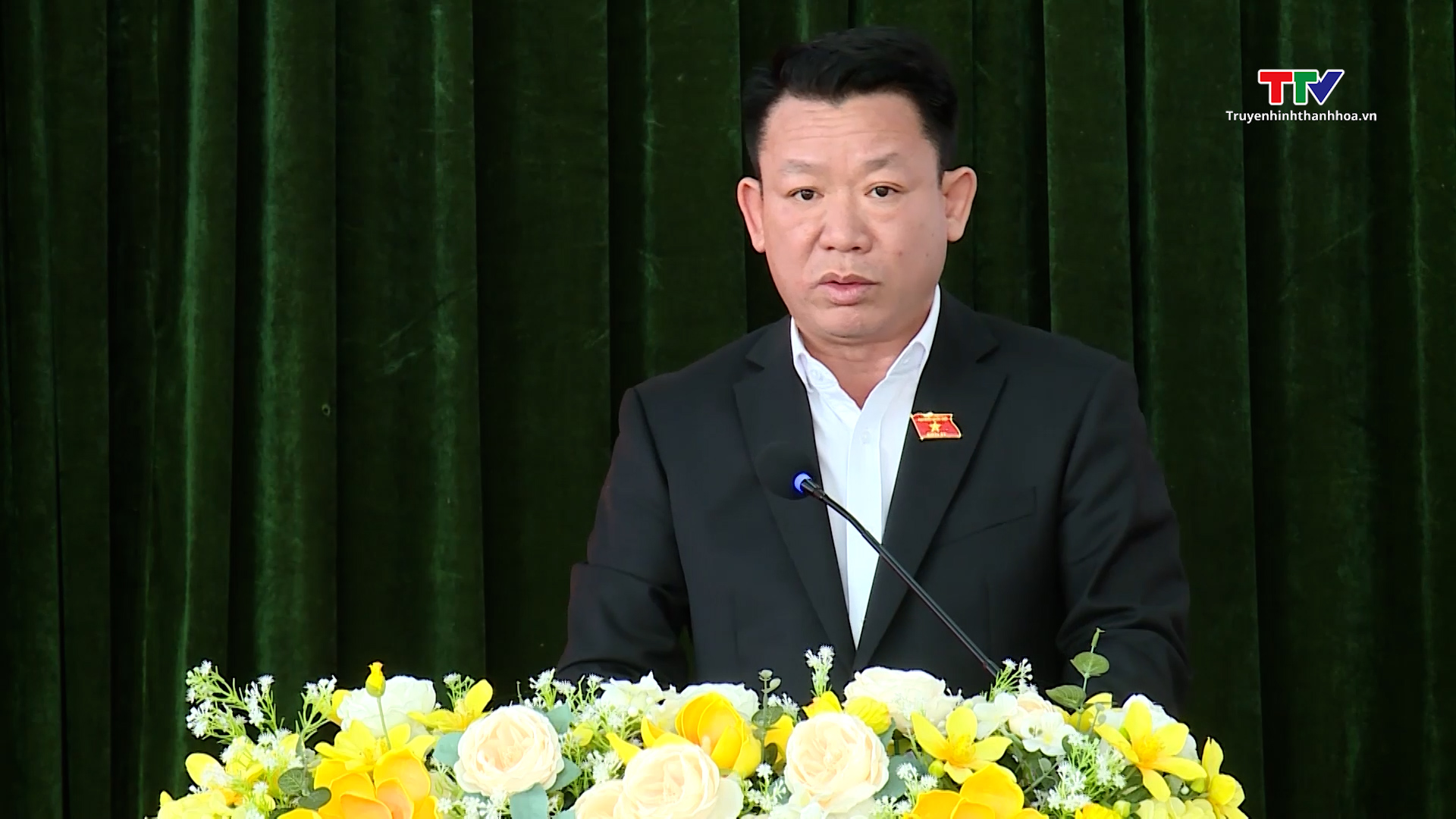 Đoàn đại biểu Quốc hội tỉnh Thanh Hóa tiếp xúc cử tri huyện Hoằng Hóa và thành phố Sầm Sơn- Ảnh 3.