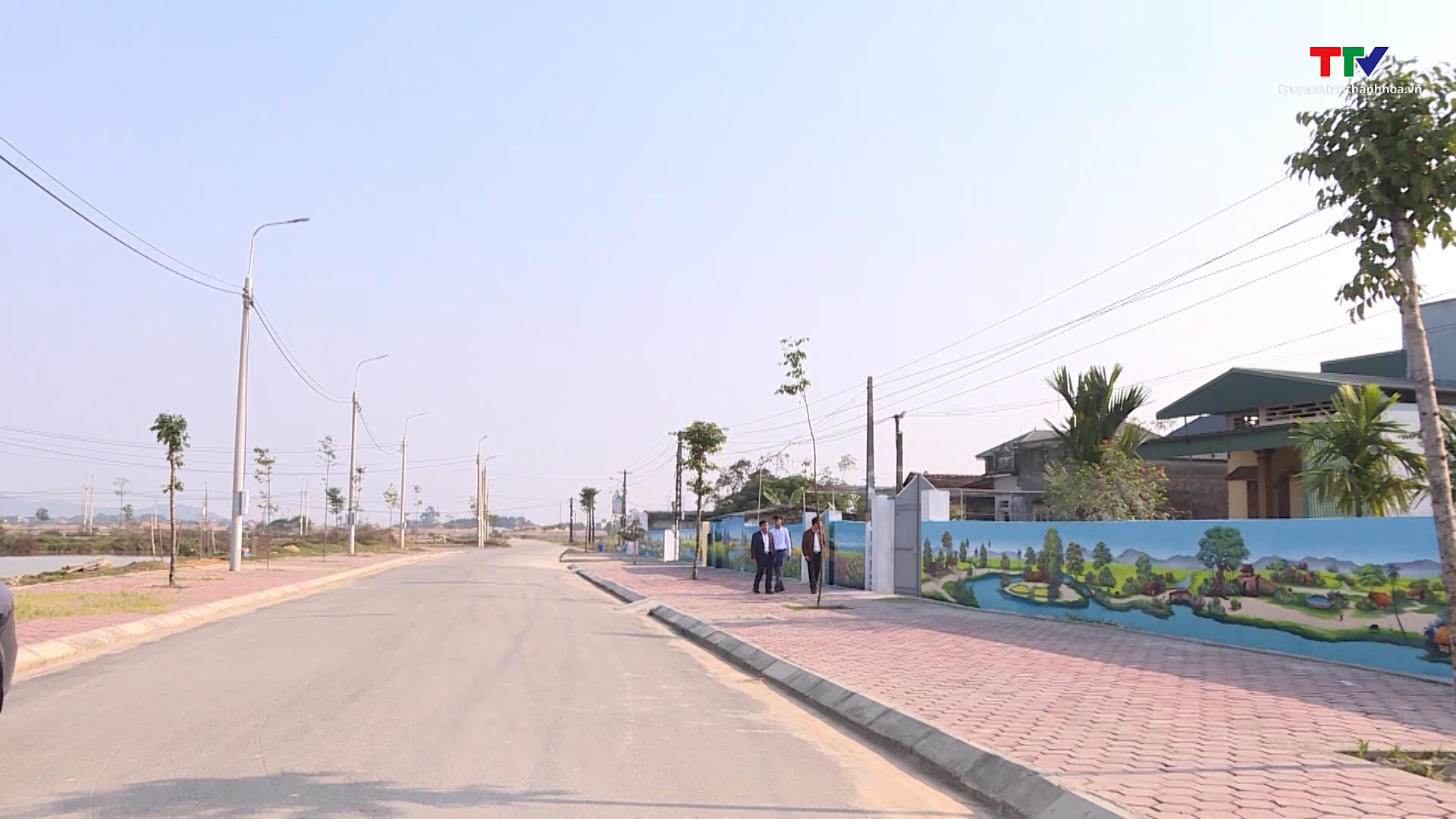 Huyện Đông Sơn dẫn đầu toàn tỉnh về số lượng xã, thôn Nông thôn mới kiểu mẫu - Ảnh 3.