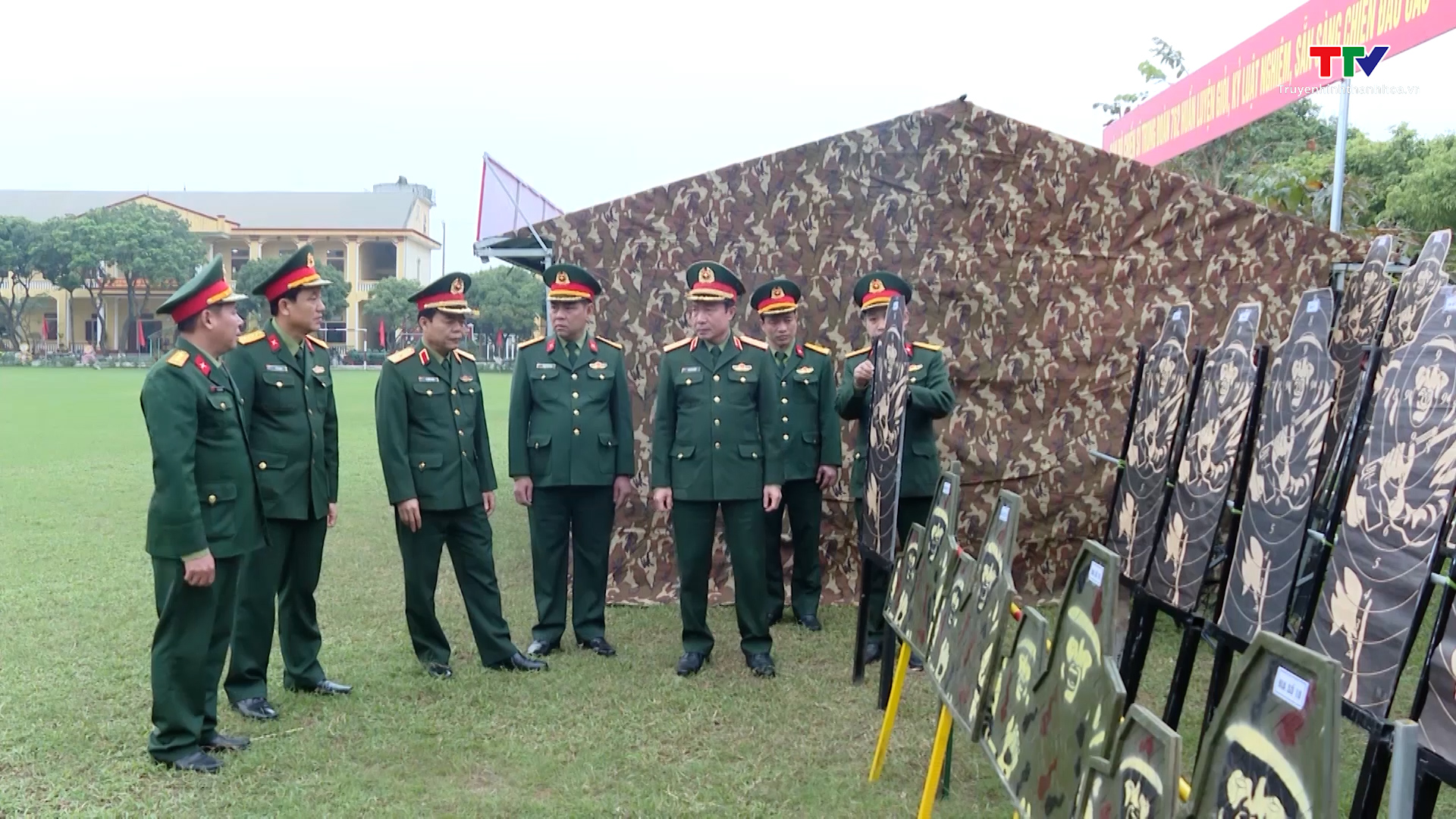 Bộ Quốc phòng kiểm tra công tác chuẩn bị huấn luyện năm 2023 tại Thanh Hóa - Ảnh 2.
