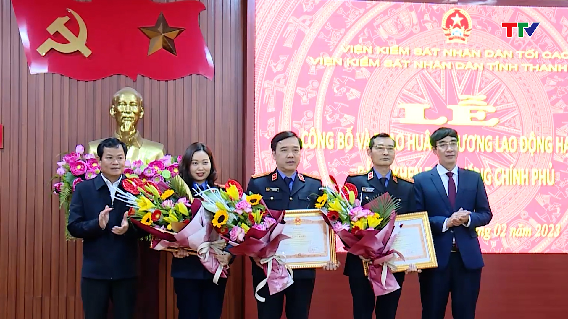 Lễ công bố và trao quyết định bổ nhiệm chức vụ Phó viện trưởng Viện kiểm sát Nhân dân tỉnh Thanh Hoá - Ảnh 3.